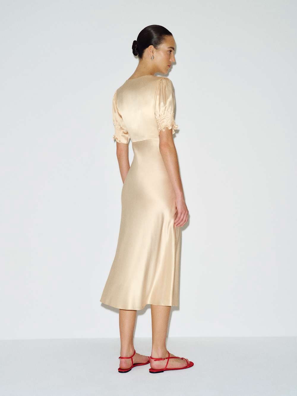 Reformation Sacha Silk Dress Ivory - Size 4 - Picture 4 of 4